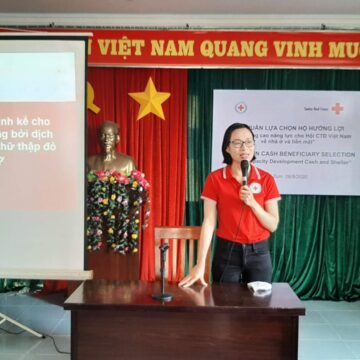 Hội Chữ thập đỏ Việt Nam cấp tiền mặt